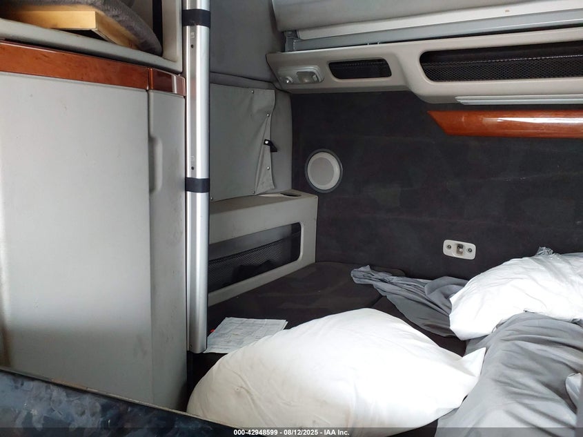 2010 Volvo Vn Vnl VIN: 4V4NC9EJ6AN291910 Lot: 42948599