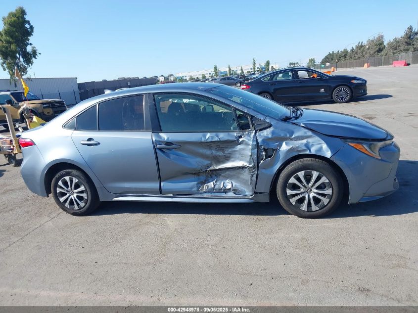 2021 Toyota Corolla Hybrid Le VIN: JTDEAMDE5MJ011110 Lot: 42948978