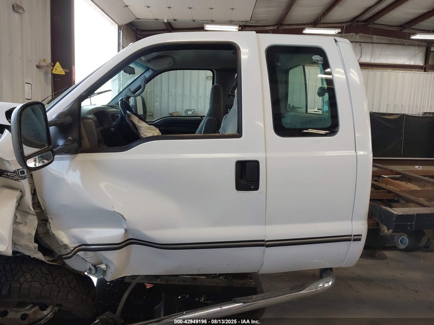 1999 Ford F-250 Lariat/Xl/Xlt VIN: 1FTNX21L3XEC32899 Lot: 42949196