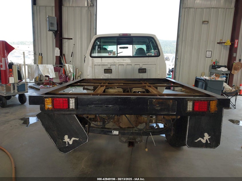 1999 Ford F-250 Lariat/Xl/Xlt VIN: 1FTNX21L3XEC32899 Lot: 42949196