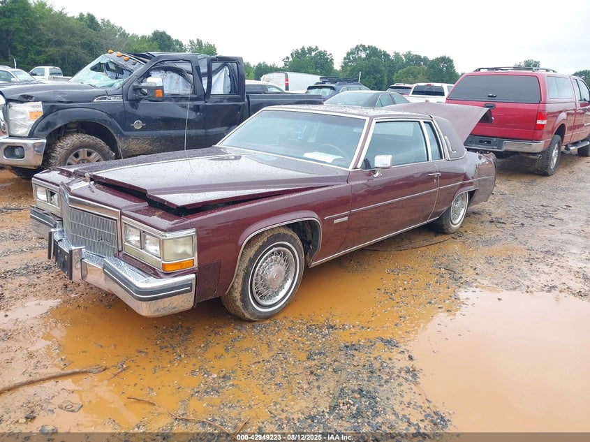 1983 CADILLAC DEVILLE — zdjęcie 2