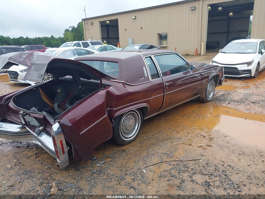 1983 CADILLAC DEVILLE — zdjęcie 4