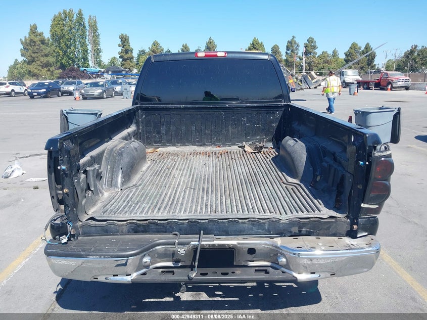 2004 Chevrolet Silverado 1500 Ls VIN: 1GCEC14V74Z121800 Lot: 42949311