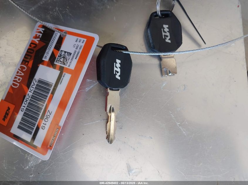 2023 Ktm 690 Smc R VIN: VBKLSV40XPM751283 Lot: 42949402