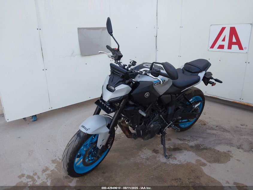 2025 YAMAHA MTN690 - JYARM48E9SA000588