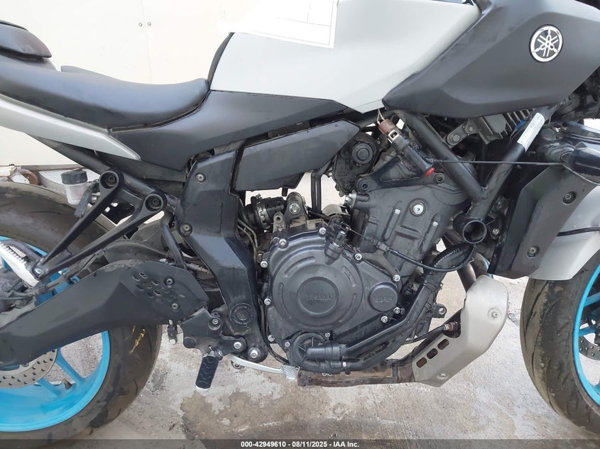 2025 YAMAHA MTN690 - JYARM48E9SA000588