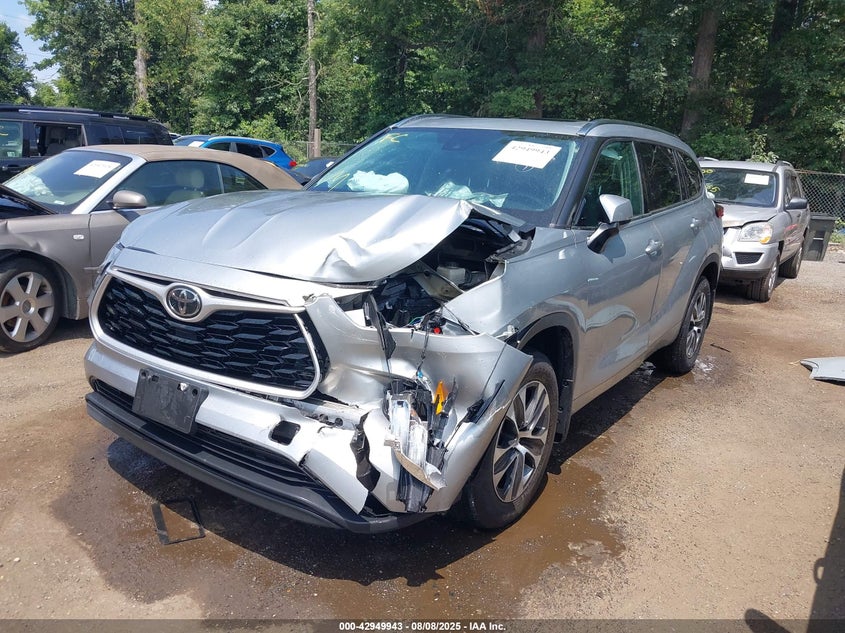 2020 TOYOTA HIGHLANDER auction photo 6