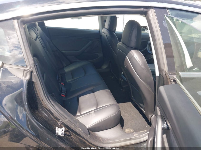 2018 Tesla Model 3 Long Range/Mid Range VIN: 5YJ3E1EA6JF152440 Lot: 42949964