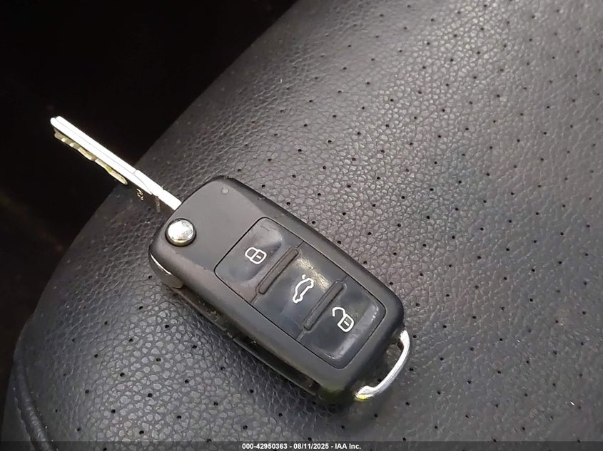 2014 VOLKSWAGEN JETTA 1.8T SE - 3VWD07AJ9EM433612