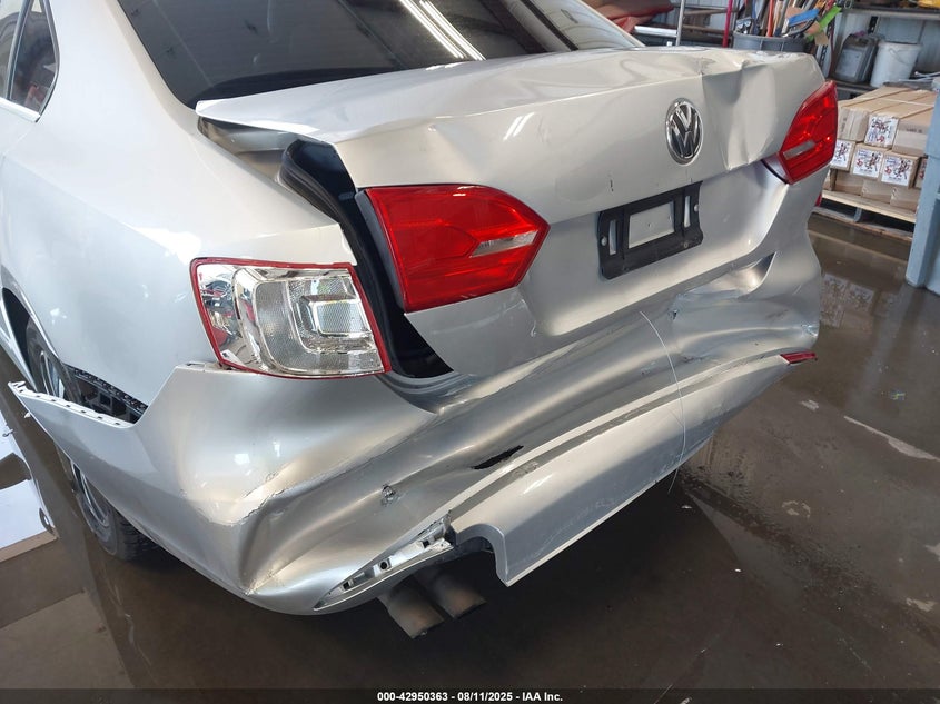 2014 VOLKSWAGEN JETTA 1.8T SE - 3VWD07AJ9EM433612