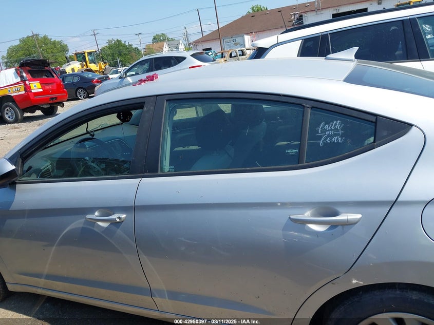 2017 HYUNDAI ELANTRA SE - KMHD74LF6HU095345