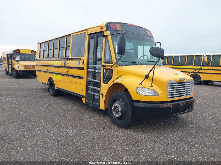 4UZABRDT4CCAU4818 2012 Freightliner Chassis B2B auction photo 1