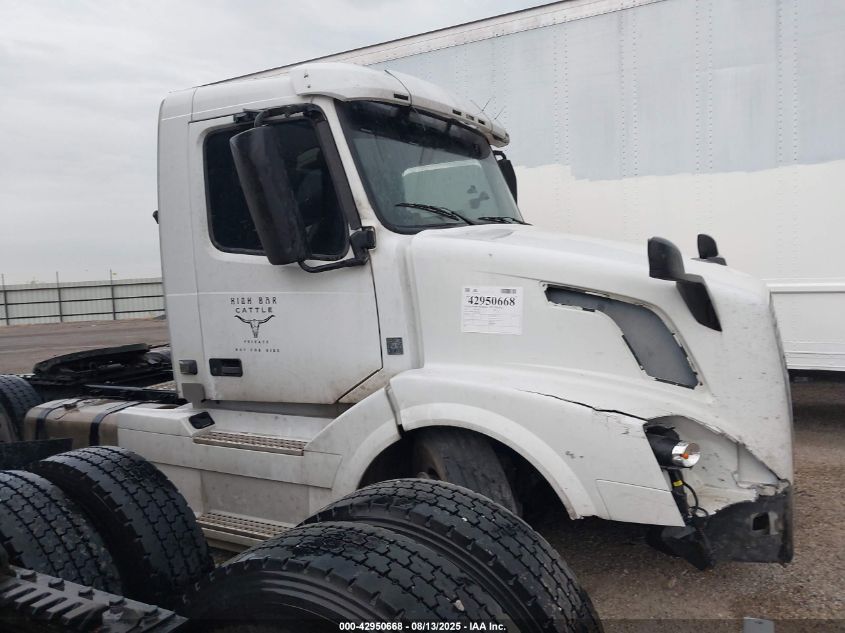 2017 Volvo Vnl VIN: 4V4N99EH2HN972958 Lot: 42950668