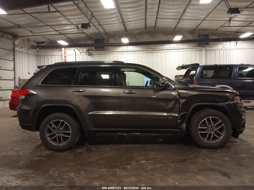 JEEP GRAND CHEROKEE - zdjęcie 13