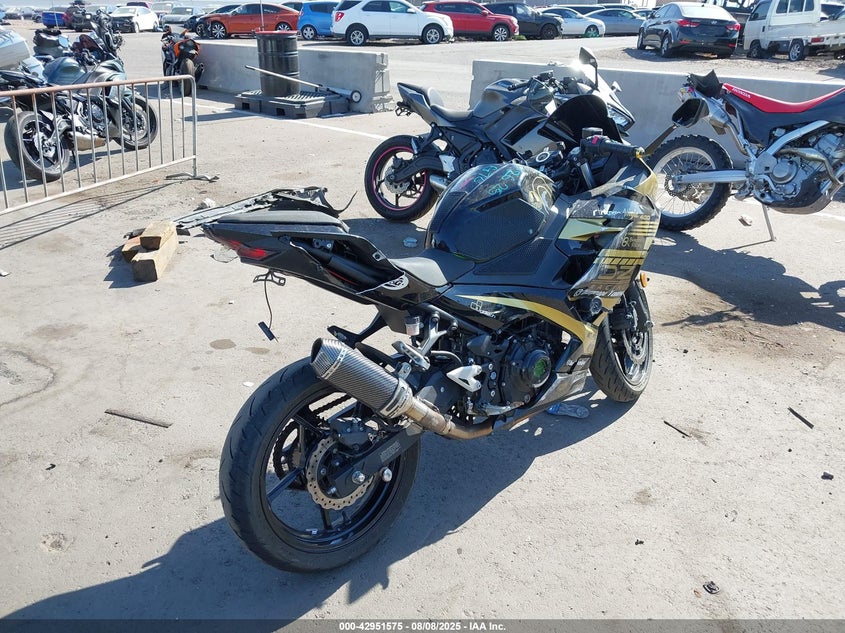 VIN JKAEXKH19PDAM6744 2023 KAWASAKI EX400