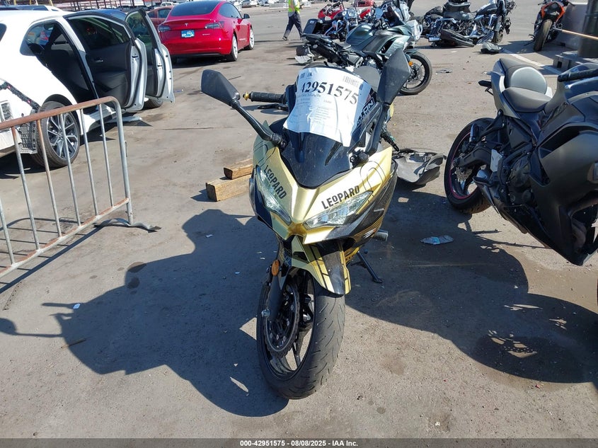 VIN JKAEXKH19PDAM6744 2023 KAWASAKI EX400
