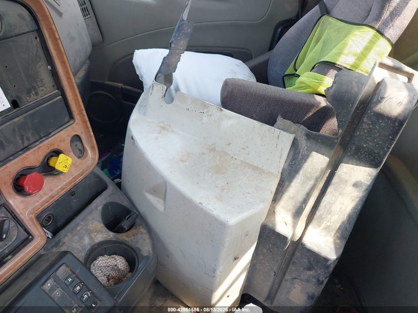 2015 International Prostar VIN: 1HSDJAPR2FH638339 Lot: 42951586