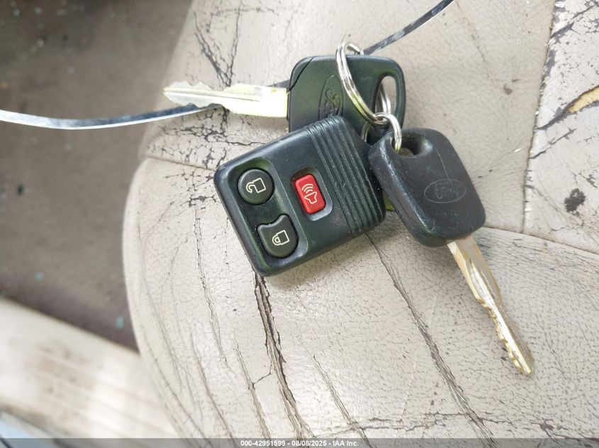 2003 Ford F-150 Lariat/Xlt VIN: 1FTRW08613KA21012 Lot: 42951599