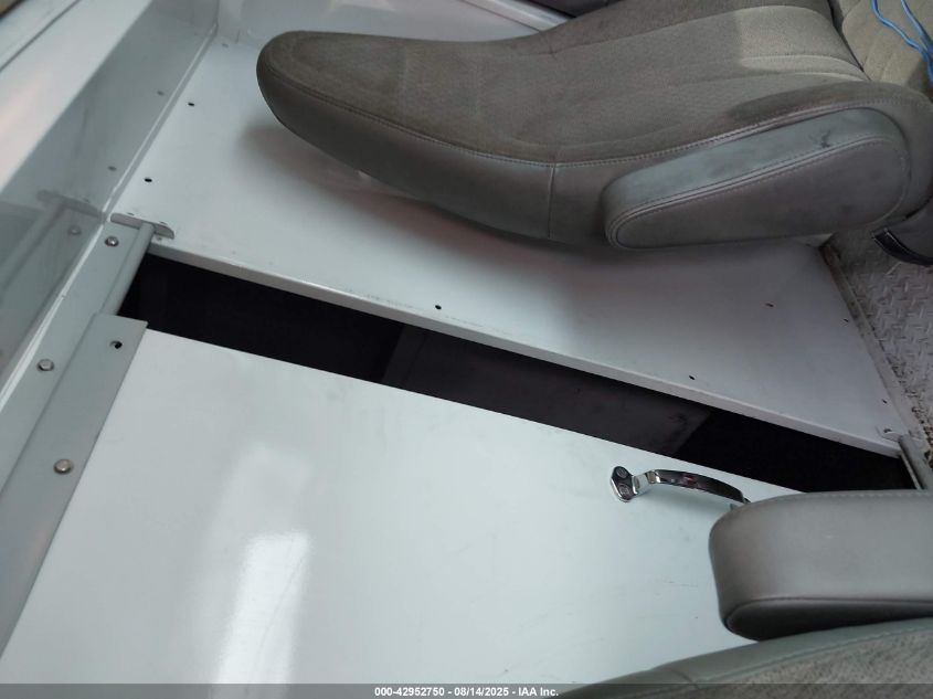 2023 Chevrolet Express Cutaway Work Van VIN: 1GB0GRFP7P1196774 Lot: 42952750