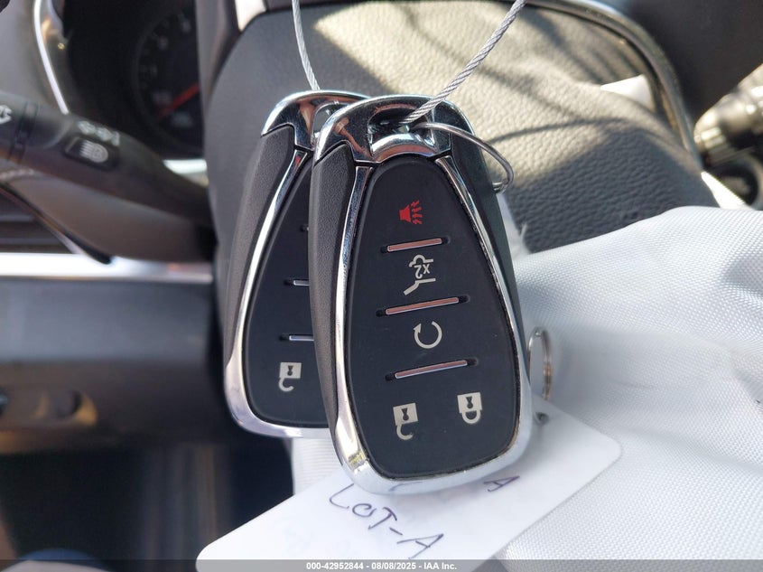 2023 CHEVROLET TRAVERSE FWD LT LEATHER - 1GNERHKW9PJ204190