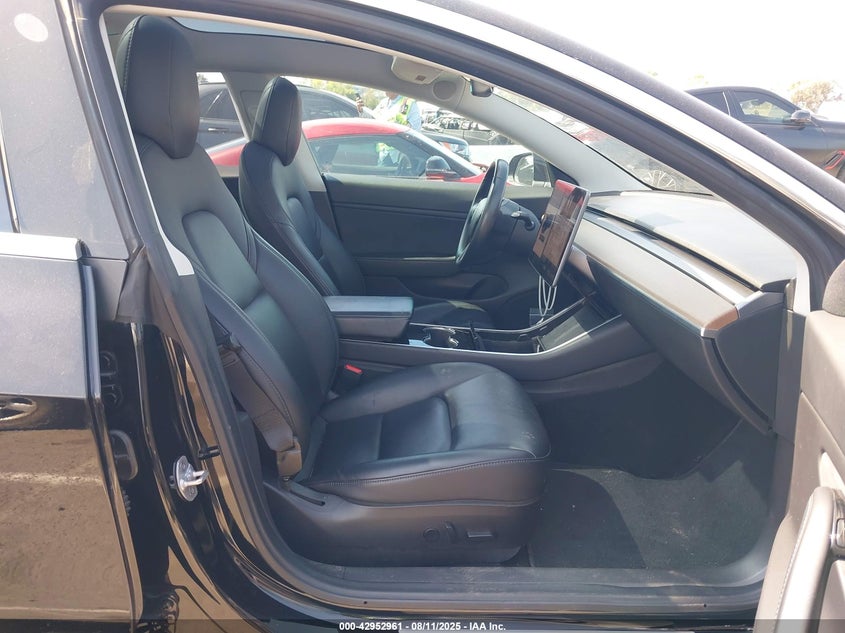 5YJ3E1EA3JF123123 2018 Tesla Model 3 Long Range mid Range Other