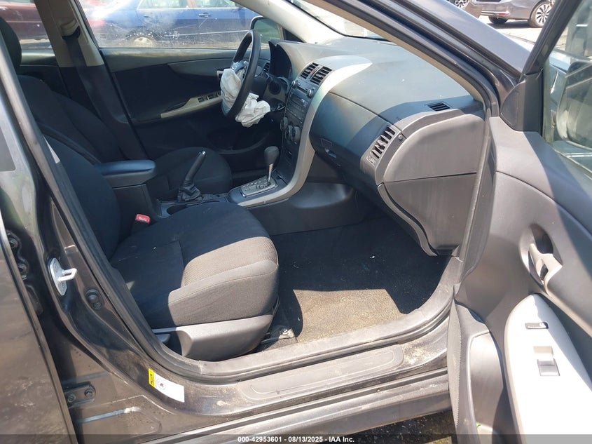 2T1BU4EE4BC593704 2011 TOYOTA COROLLA photo no. 5