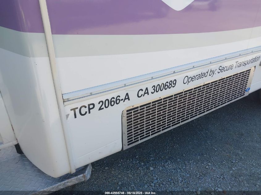 2013 Ford E-450 Cutaway VIN: 1FDFE4FS5DDA05877 Lot: 42955746