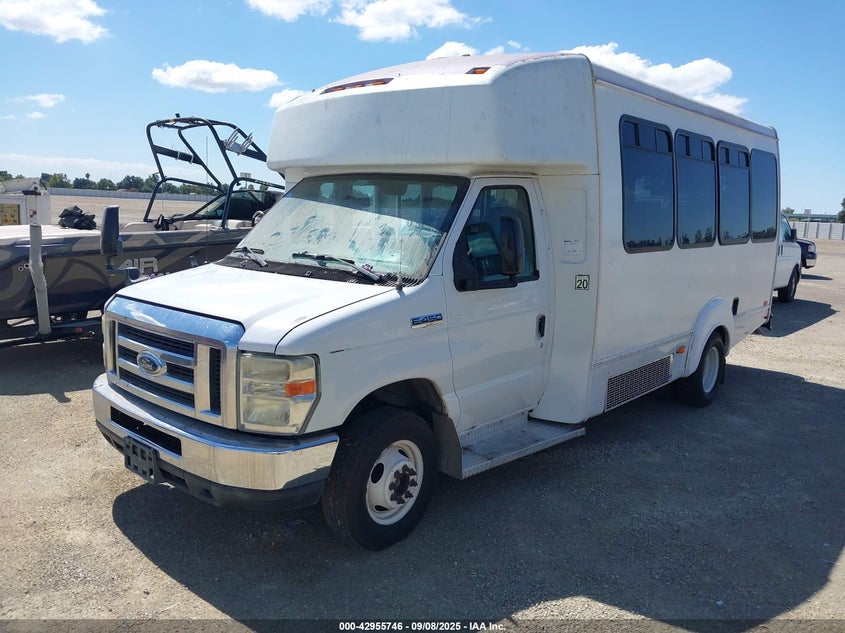 1FDFE4FS5DDA05877 2013 FORD ECONOLINE photo no. 2