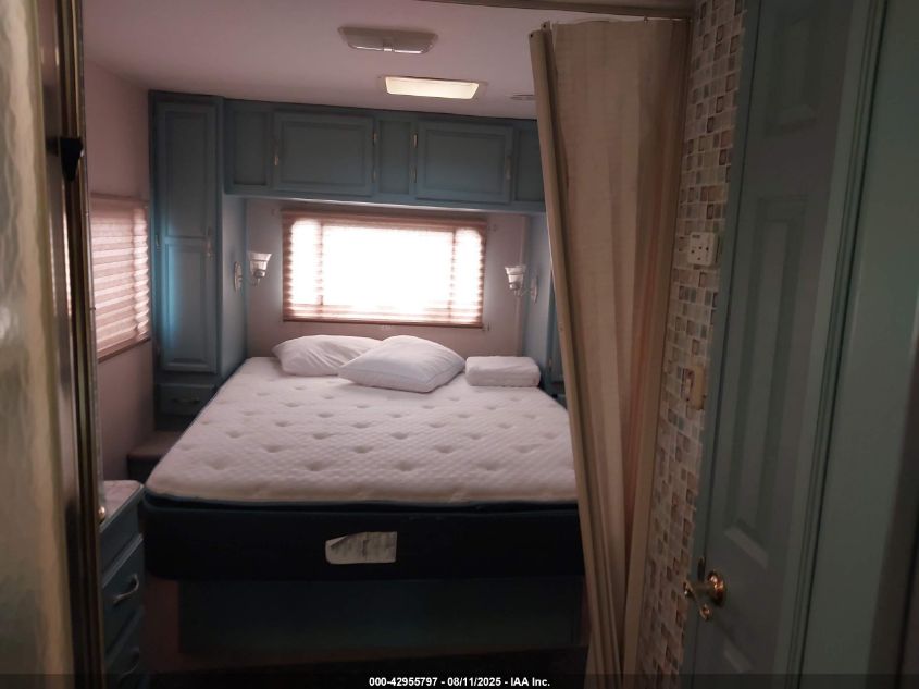 2002 Coachmen E-450 Cutaway VIN: 1FDXE45S32HB04371 Lot: 42955797