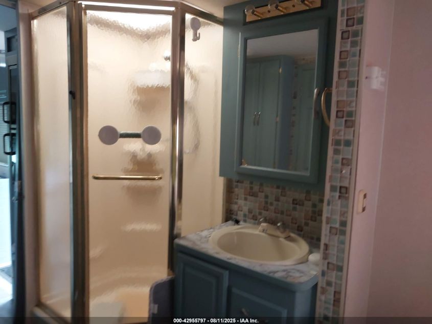 2002 Coachmen E-450 Cutaway VIN: 1FDXE45S32HB04371 Lot: 42955797