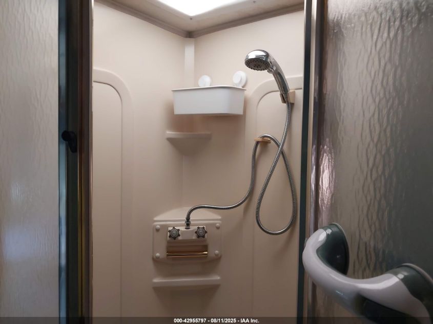 2002 Coachmen E-450 Cutaway VIN: 1FDXE45S32HB04371 Lot: 42955797