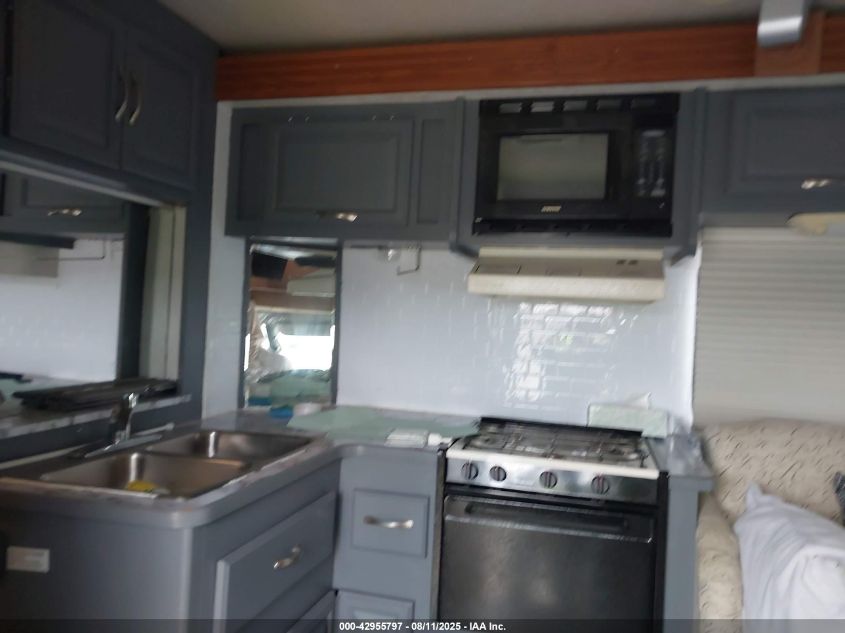 2002 Coachmen E-450 Cutaway VIN: 1FDXE45S32HB04371 Lot: 42955797