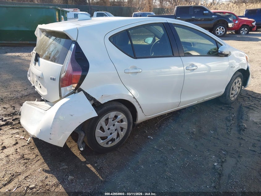 2016 Toyota Prius C Two
