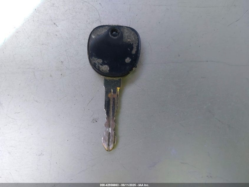 2003 Chevrolet Express VIN: 1GCHG35UX31227268 Lot: 42956663