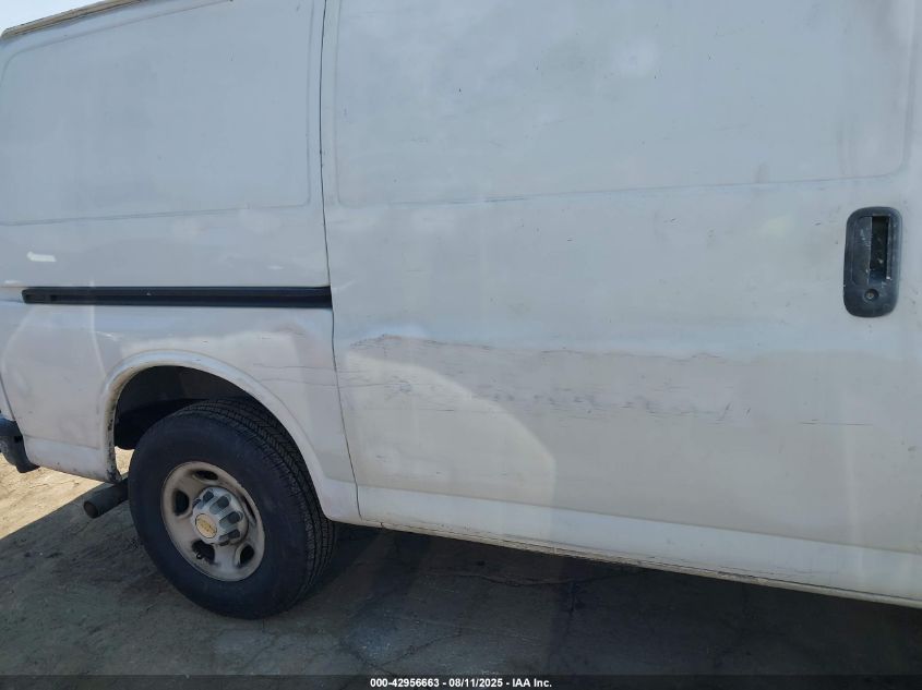 2003 Chevrolet Express VIN: 1GCHG35UX31227268 Lot: 42956663