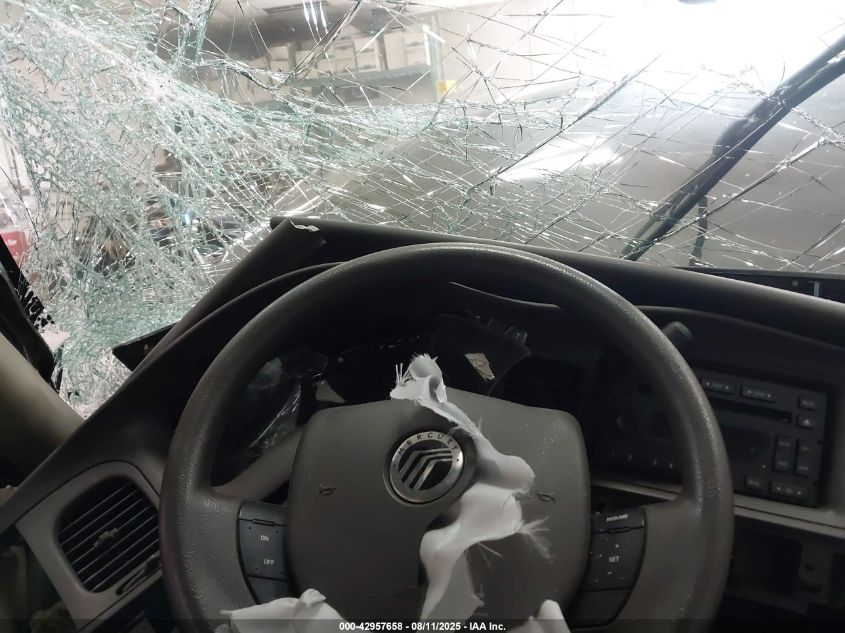 2007 Mercury Grand Marquis Gs VIN: 2MEFM74W27X612300 Lot: 42957658