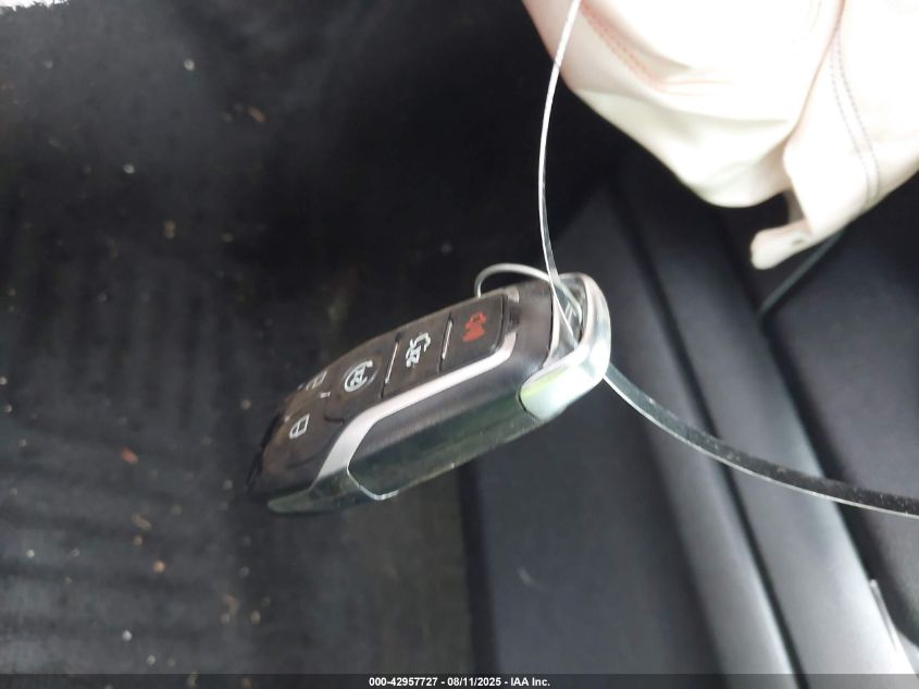 2017 Ford Mustang V6 VIN: 1FA6P8AM3H5226379 Lot: 42957727