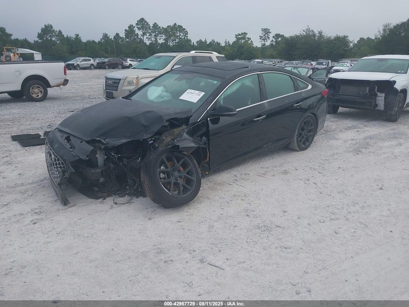 5NPE34AB5JH626815 2018 HYUNDAI SONATA photo no. 2
