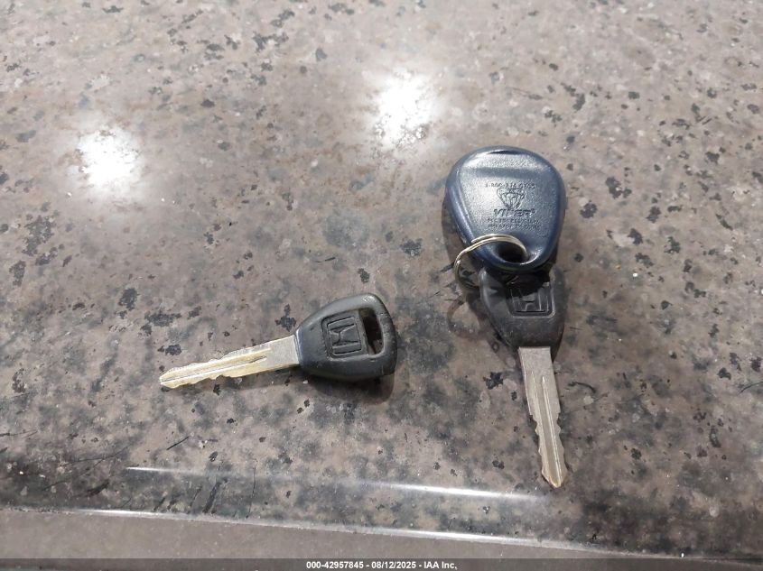 2002 Honda Accord 3.0 Lx VIN: 1HGCG16452A058998 Lot: 42957845