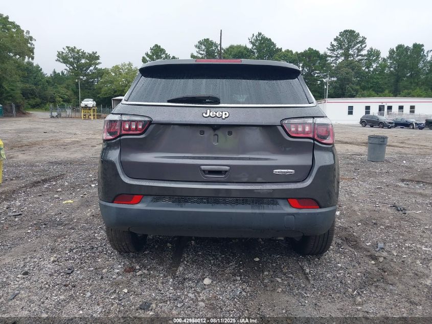 2017 Jeep New Compass Latitude Fwd VIN: 3C4NJCBBXHT672732 Lot: 42958012