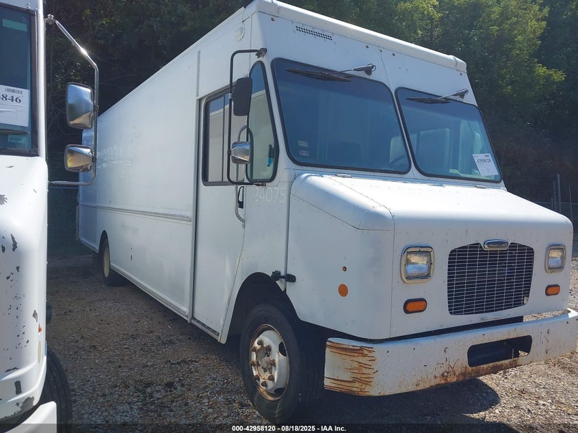 4UZAC3DV4ECFW4502 2014 Freightliner Chassis M Line Walk-In Van auction photo 1
