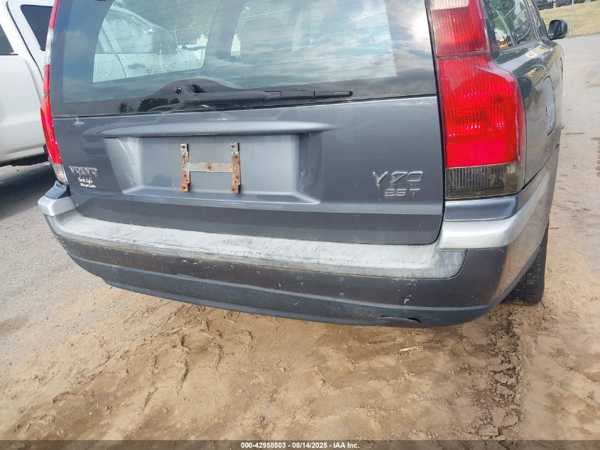 2004 Volvo V70 2.5T VIN: YV1SW59V242365643 Lot: 42958503