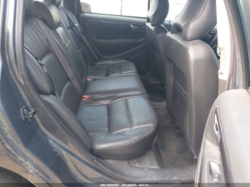 2004 Volvo V70 2.5T VIN: YV1SW59V242365643 Lot: 42958503