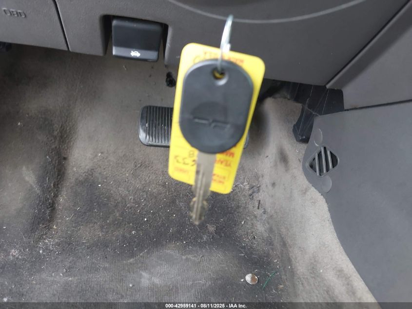 2008 Ford Focus Se/Ses VIN: 1FAHP35N08W240698 Lot: 42959141