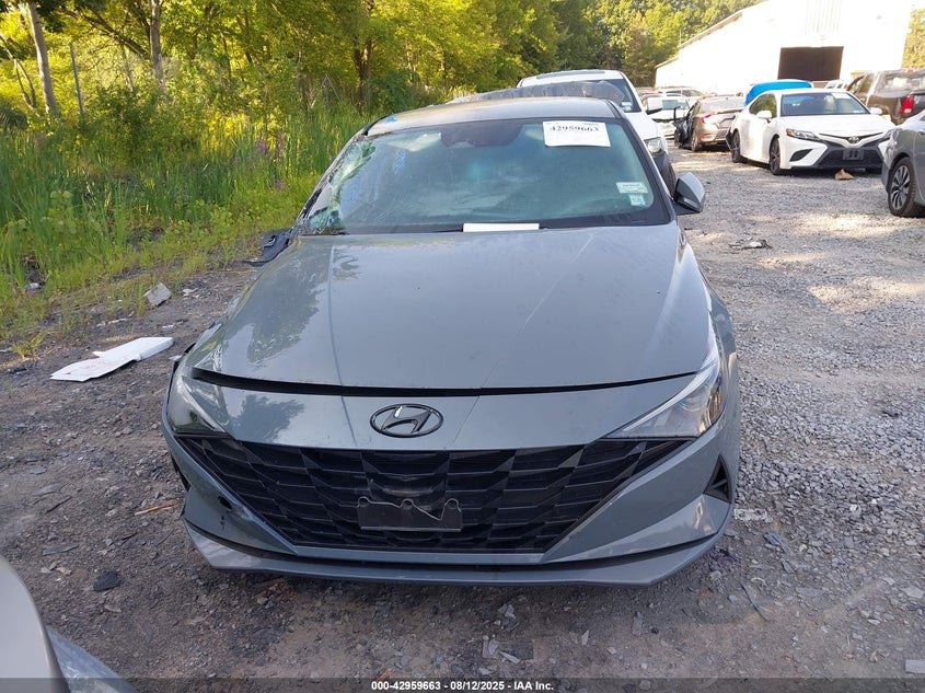 VIN KMHLL4AG9MU119246 2021 HYUNDAI ELANTRA SE