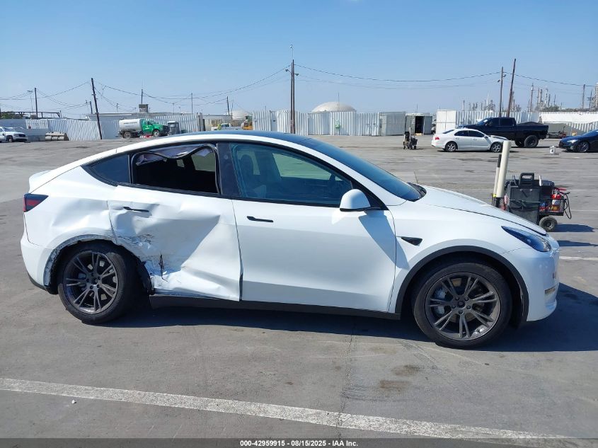 2024 Tesla Model Y Long Range Dual Motor All-Wheel Drive VIN: 7SAYGDEE4RF151287 Lot: 42959915
