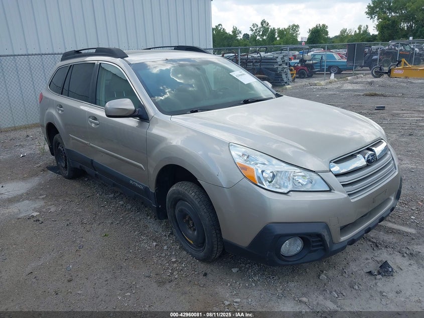 4S4BRBECXE3230093 2014 Subaru Outback 2.5I Premium auction photo 1