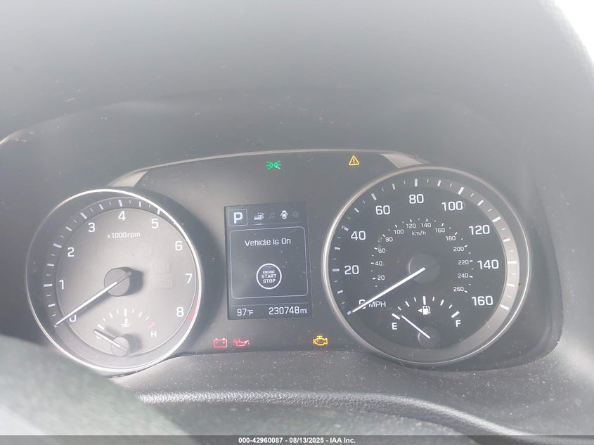 2017 HYUNDAI ELANTRA LIMITED - KMHD84LF1HU263700