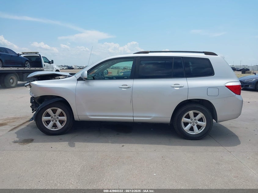 2008 Toyota Highlander VIN: JTEDS41A882049324 Lot: 42960332