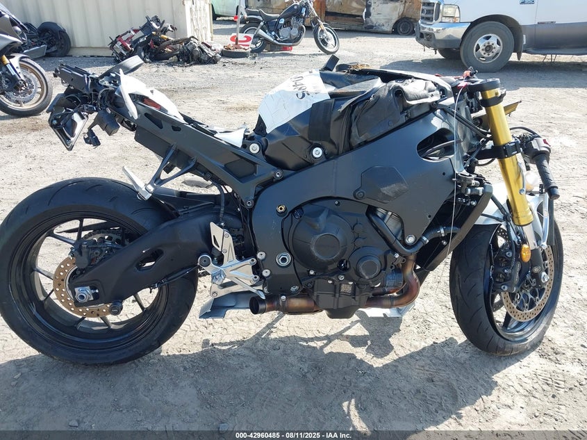 2025 HONDA CBR1000 RA JH2SC7755SK800009